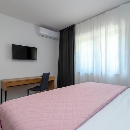 טרוגיר Maca Apartments & Suites מראה חיצוני תמונה