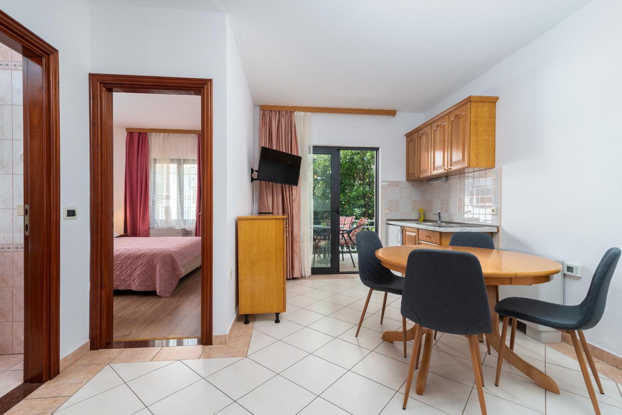 טרוגיר Maca Apartments & Suites מראה חיצוני תמונה