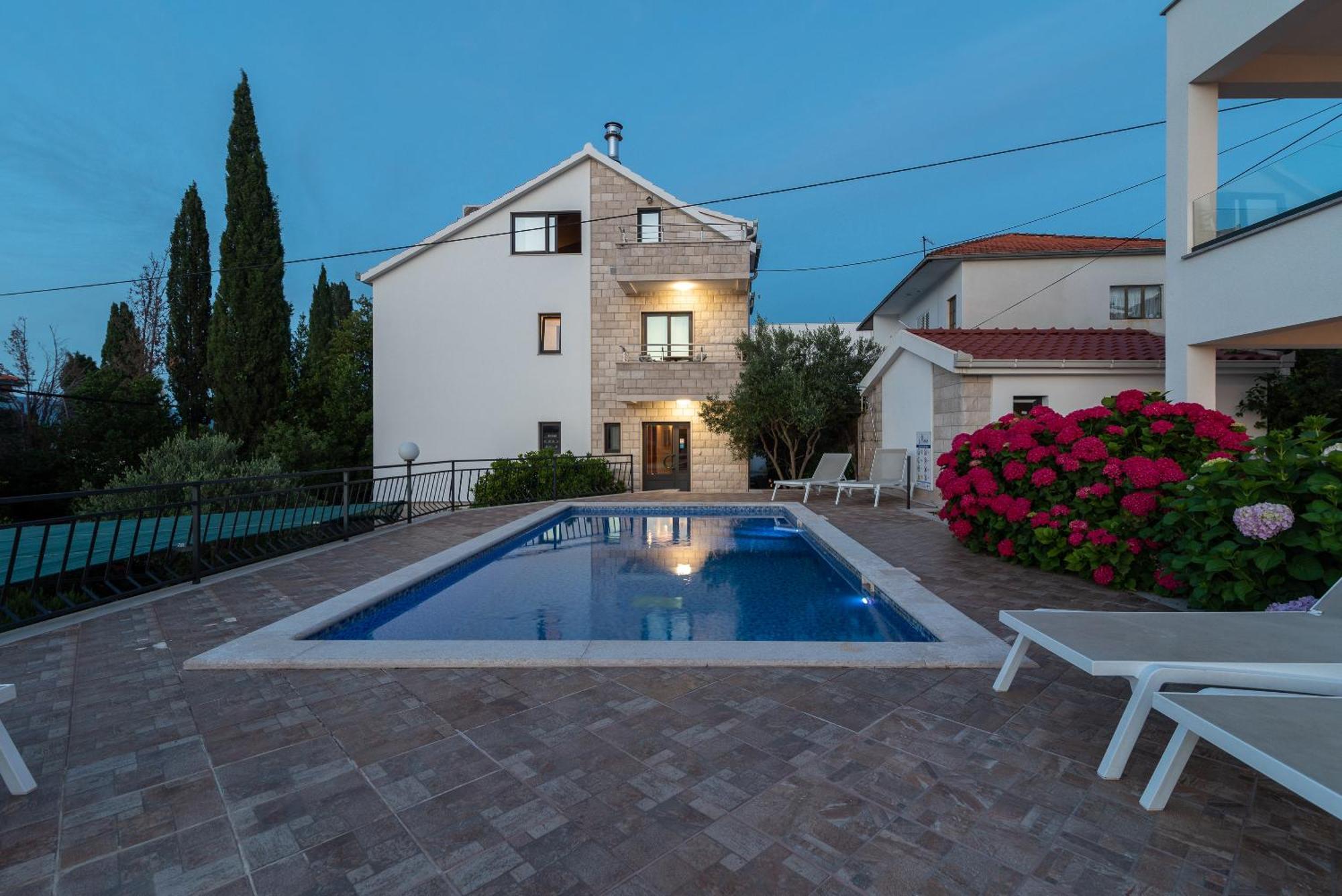 טרוגיר Maca Apartments & Suites מראה חיצוני תמונה