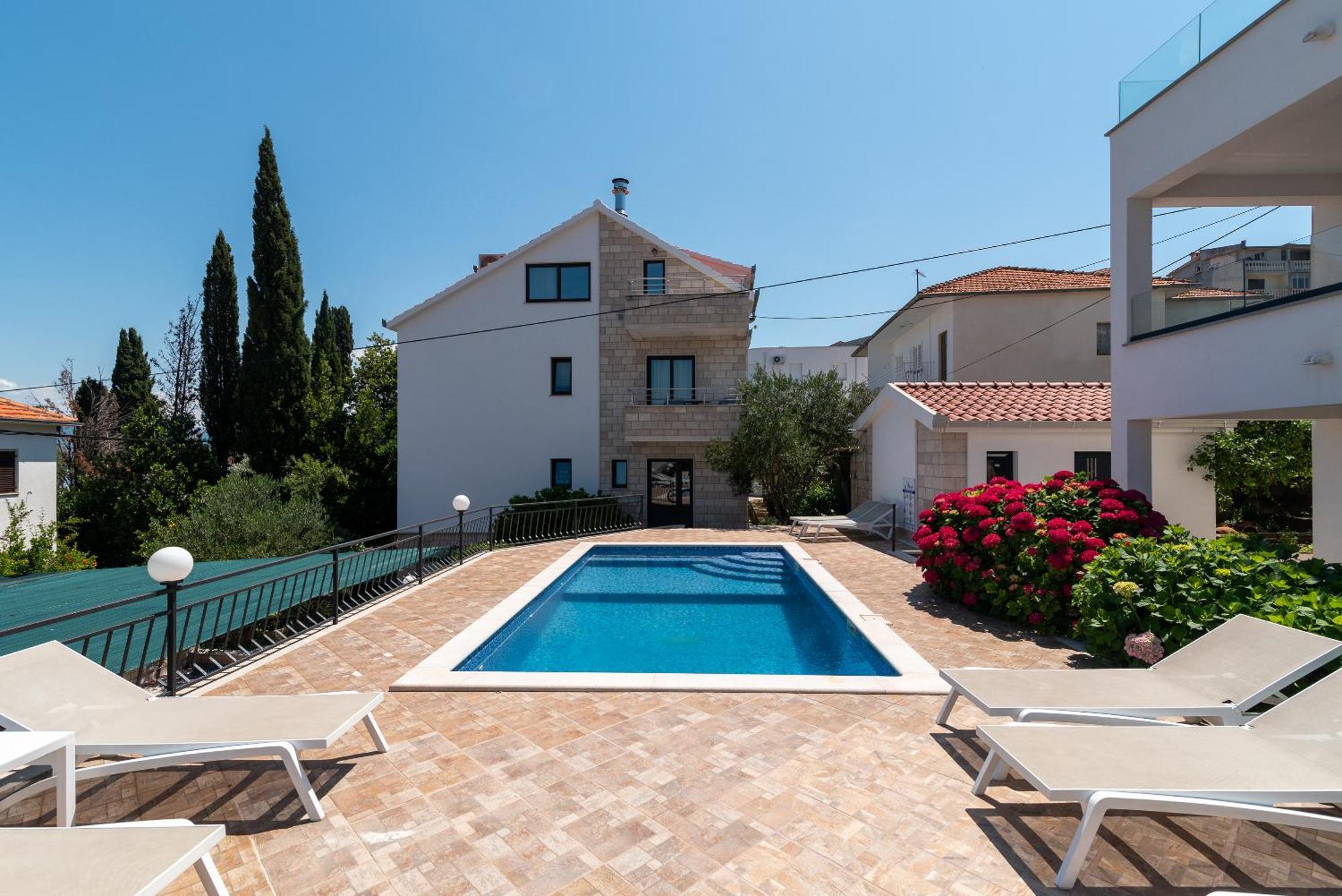 טרוגיר Maca Apartments & Suites מראה חיצוני תמונה