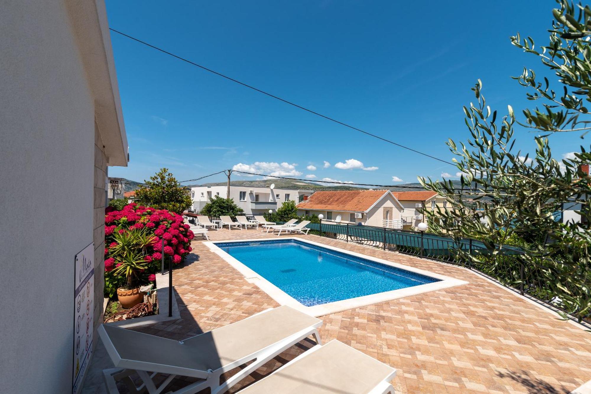 טרוגיר Maca Apartments & Suites מראה חיצוני תמונה